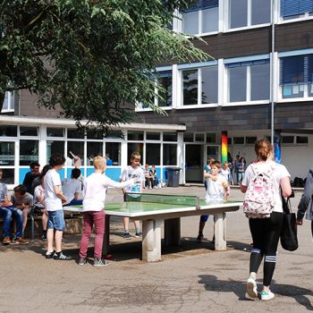 Gymnasium Lindlar Schulhof